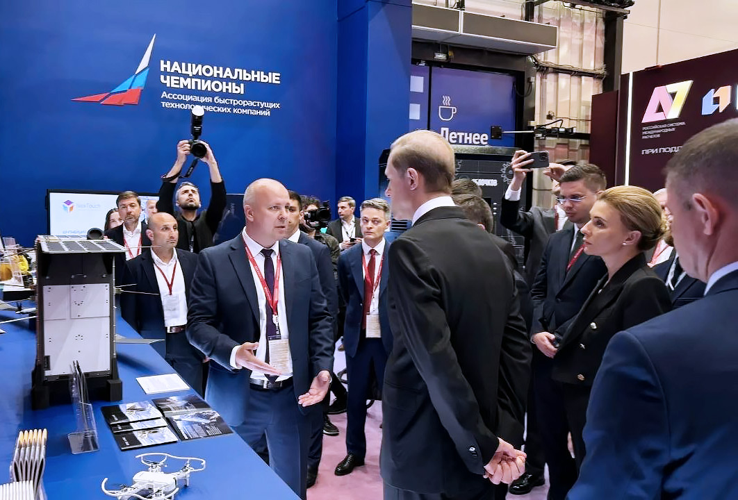 «Национальные чемпионы» представили передовые российские технологии на ПМЭФ-2026