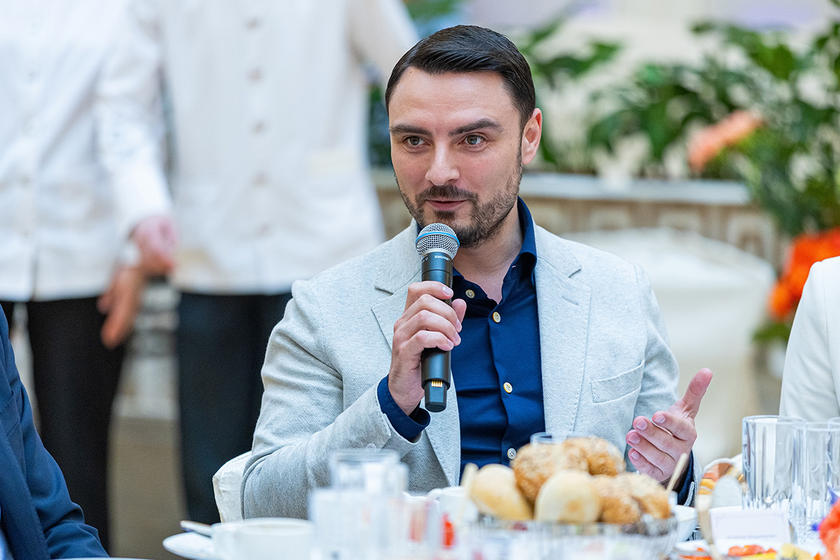 Владимир Крикушенко, генеральный директор NexTouch, ГК «Некс-Т», член Экспертного совета Агентства стратегических инициатив и «Росмолодежи». Фото: Александра Тарасенкова/РБК