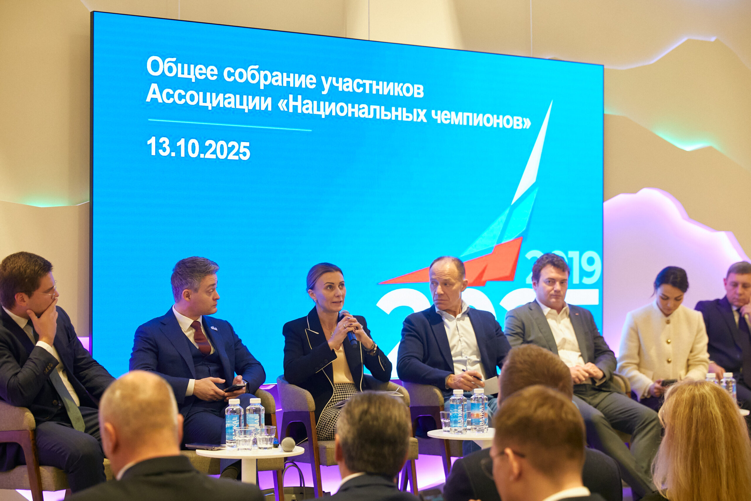 Между долгом и инвестициями в капитал: быстрорастущие технологические компании в условиях структурных изменений финансового рынка